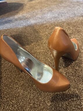 Jessica Simpson Cognac Brown Platform Stiletto Pumps
